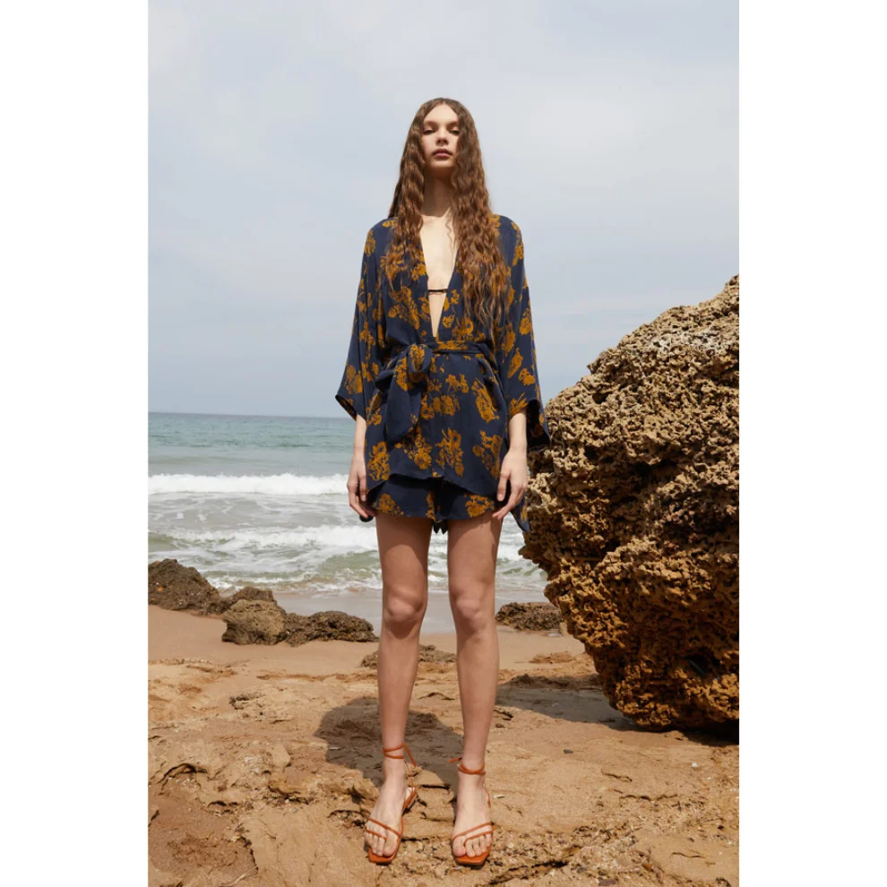 WE OFFICIAL - Vegan Kupro Kimono