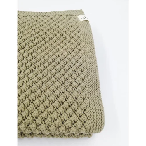 2 Stories - Corn Organic Knitted Blanket