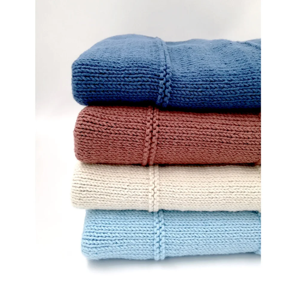 2 Stories - Line Organic Knitted Blanket