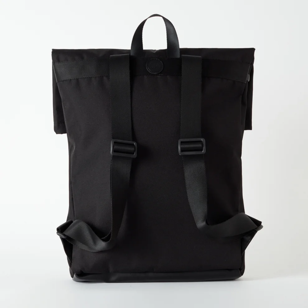 Design Studio Store - DD Discovery Backpack