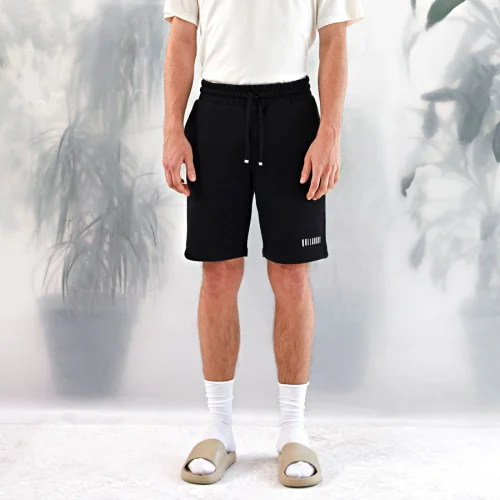 Qollanchi - Basic Short 