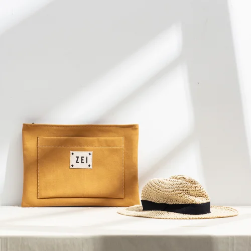 Zei - Canvas Clutch