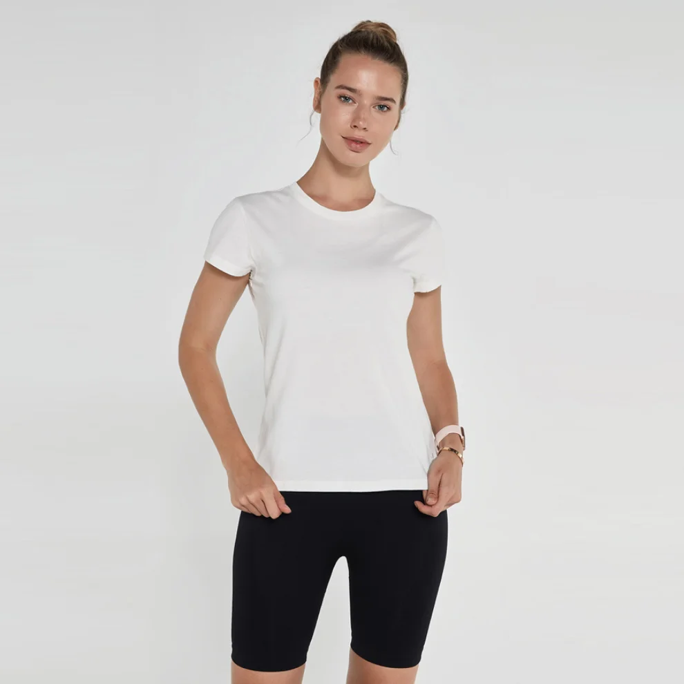 Jerf - Lydney Crew Neck Basic Cotton T-Shirt Woman