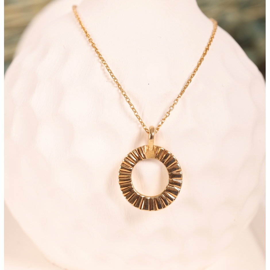 Mo Sunlight Necklace