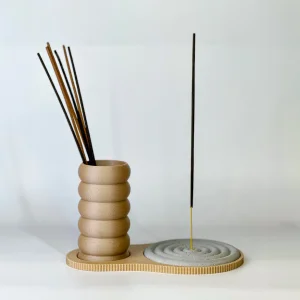 Beton Ve Ahşap Detaylı Tütsülük