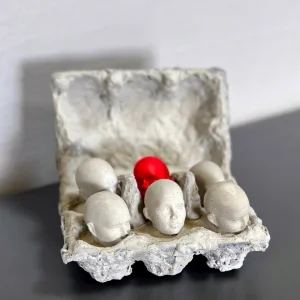 Eggs Scelpture